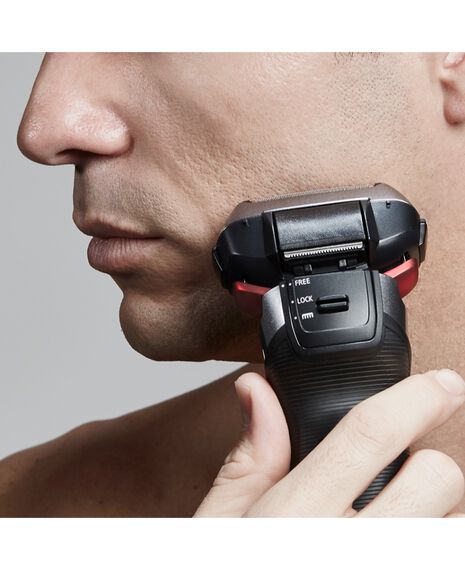 3 Blade Wet & Dry Electric Shaver