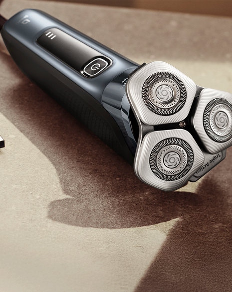 Series i9000 Wet & Dry Electric Shaver with Quick Clean Pod