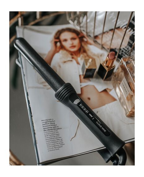 The Curling Wand Hair Curler