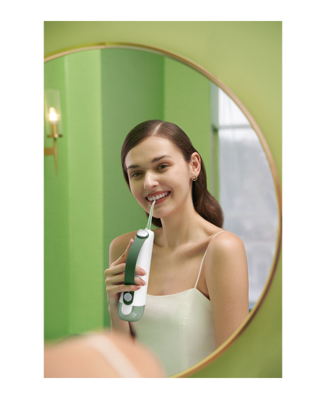 W10 Cordless Water Flosser - Green