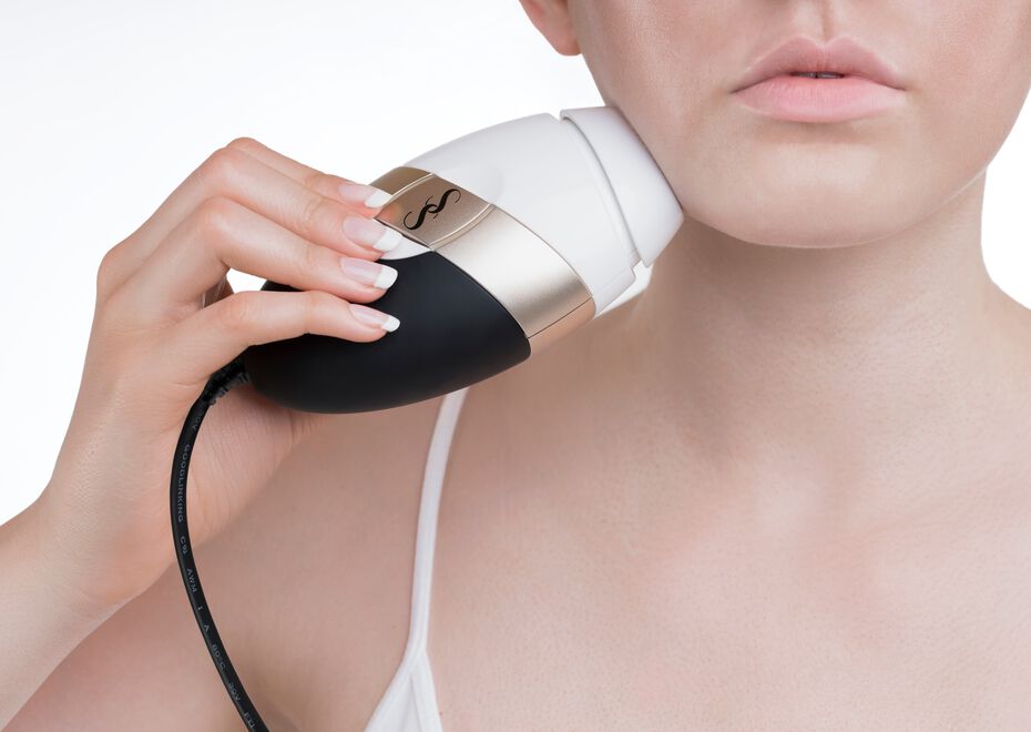 Smoothskin Bare Ipl Long Term Hair Removal Device White