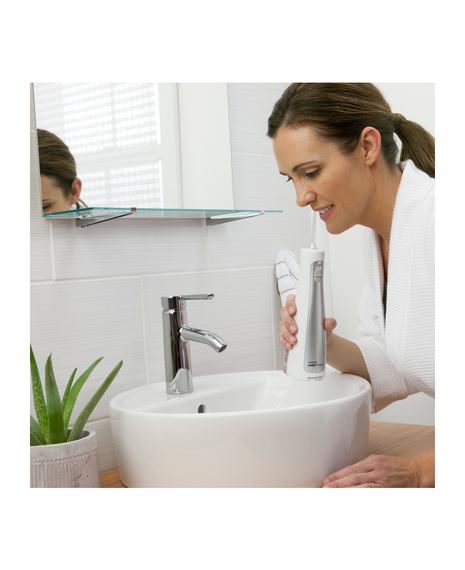 Cordless Freedom Pro White Water Flosser
