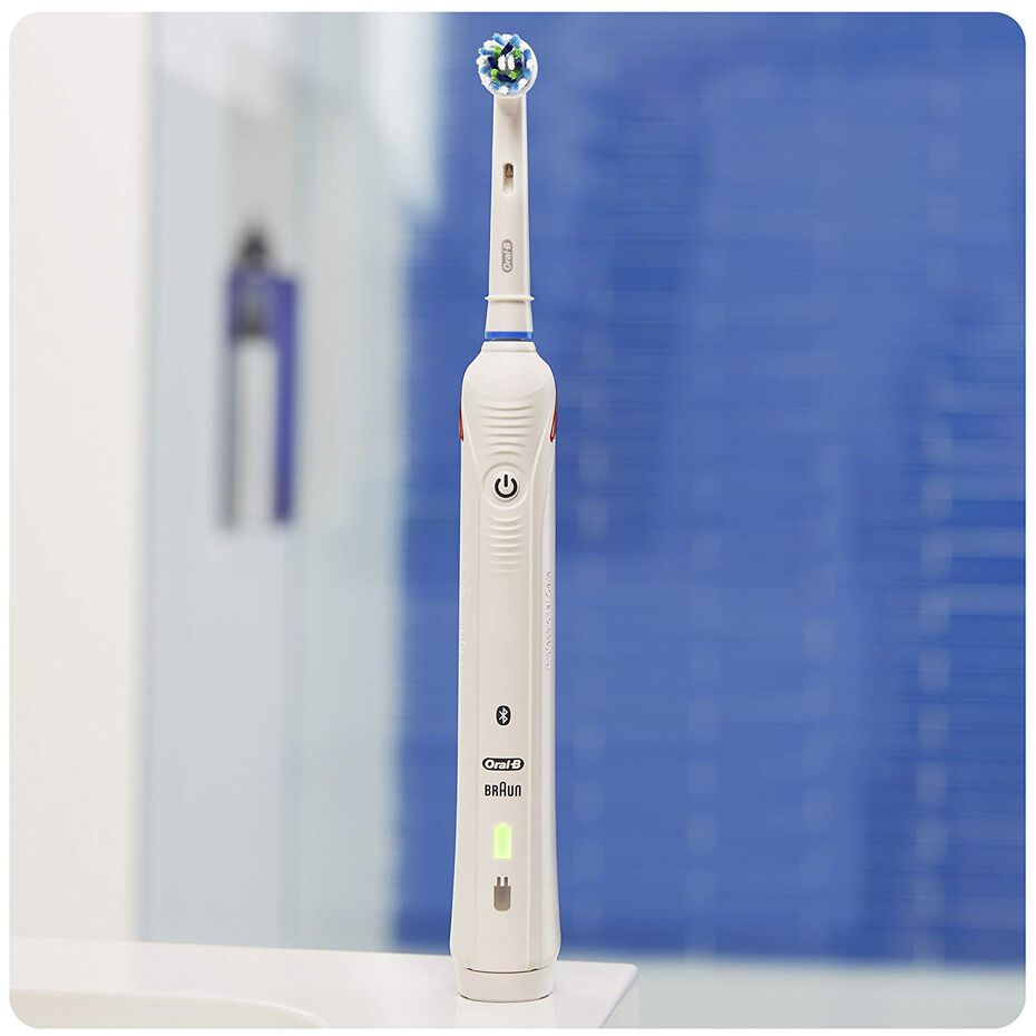 Oral B Smart 4000 Electric Toothbrush With Travel Case Shaver Shop
