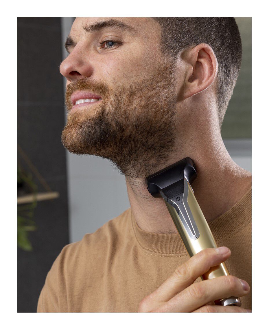 Wahl Waterproof LithiumIon 18K Stainless Steel Grooming Kit with Bonus Storage Case Gold