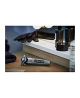 Series 7000 SkinIQ Electric Shaver with Quick Clean Pod