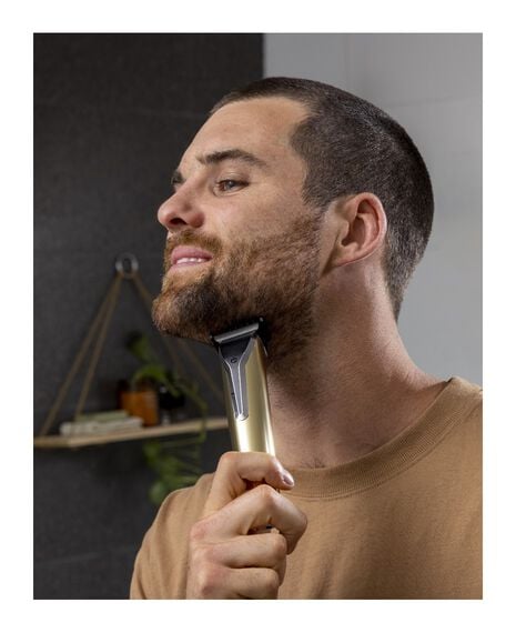 Waterproof Lithium-Ion 18K Stainless Steel Grooming Kit with Bonus Storage Case - Gold