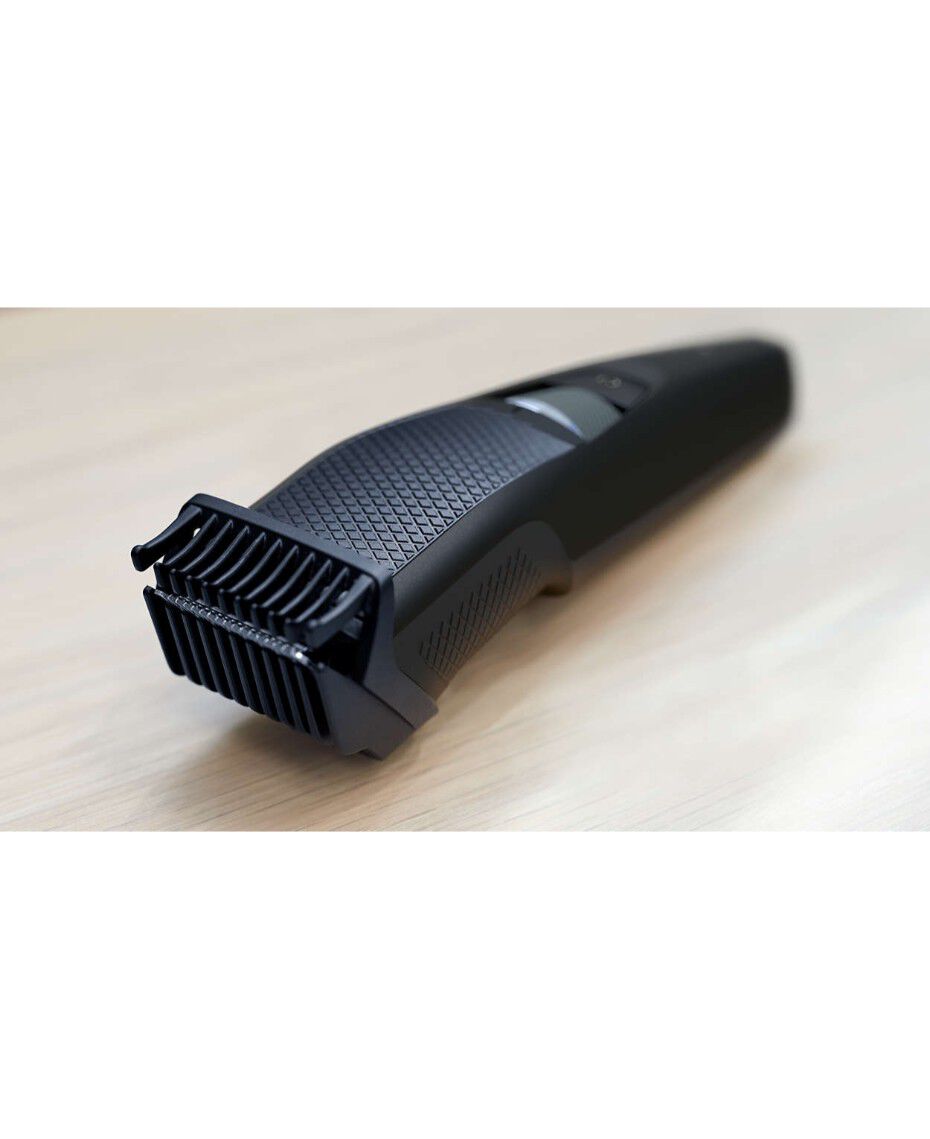 travel beard trimmer