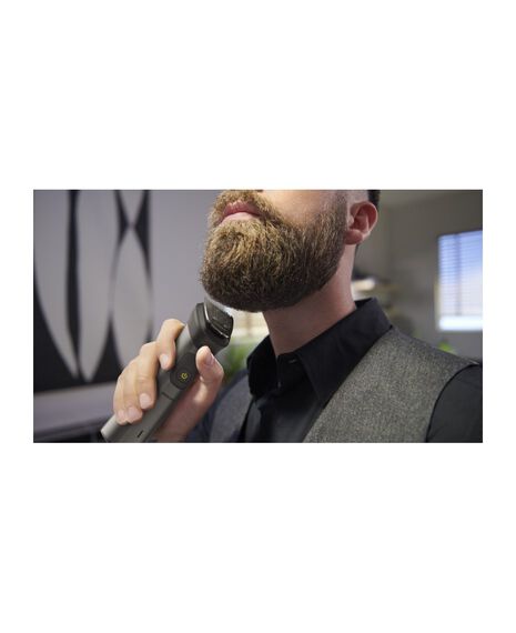 Multigroom Series 7000 17-in-1 Trimmer