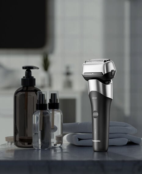 Series 500 3-Blade Wet & Dry Electric Shaver - Black