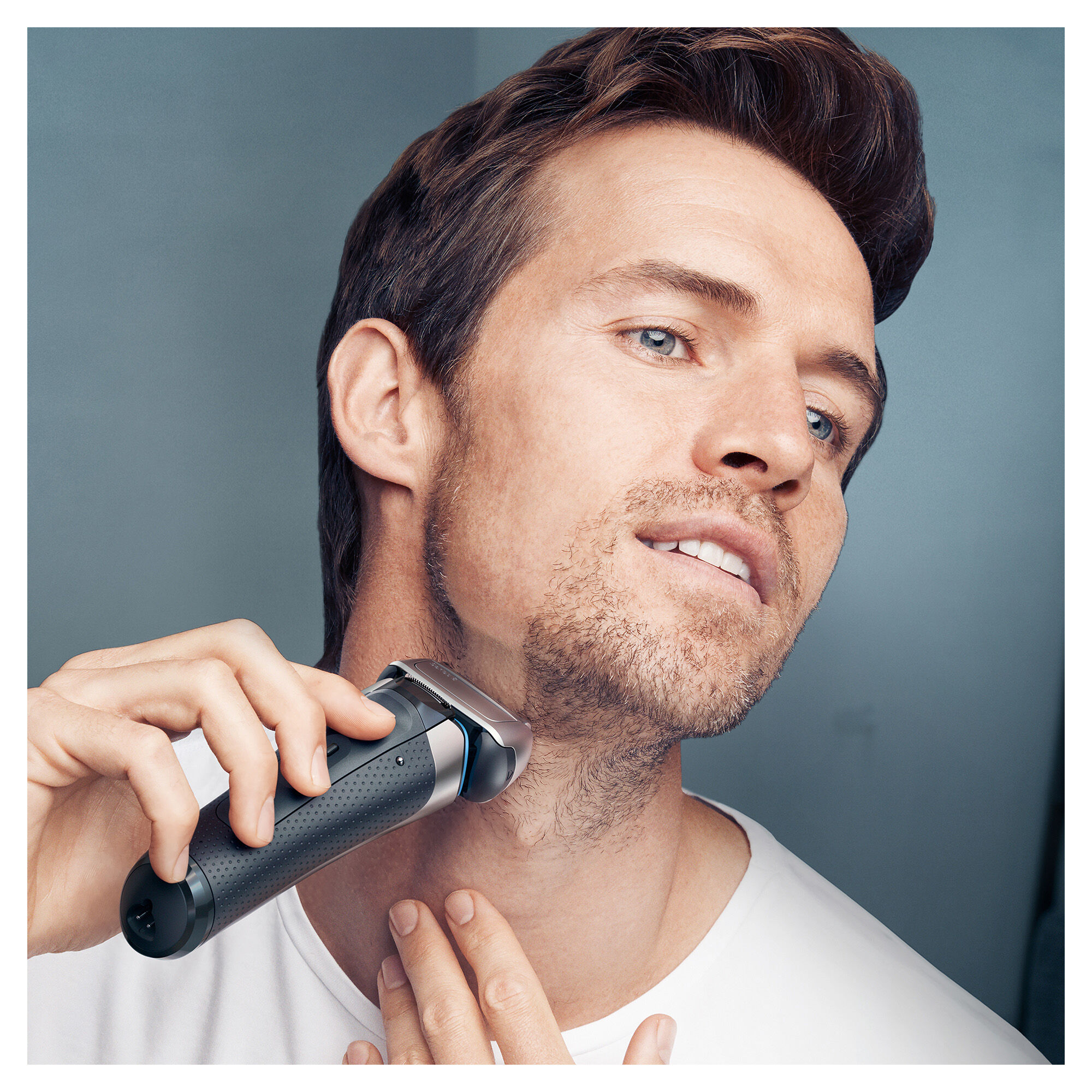 shaving with electric trimmer