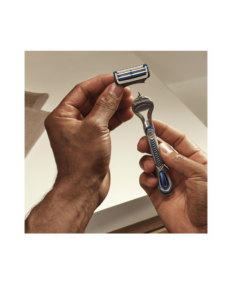 Skinguard Razor with Blades Refill 4 Pack