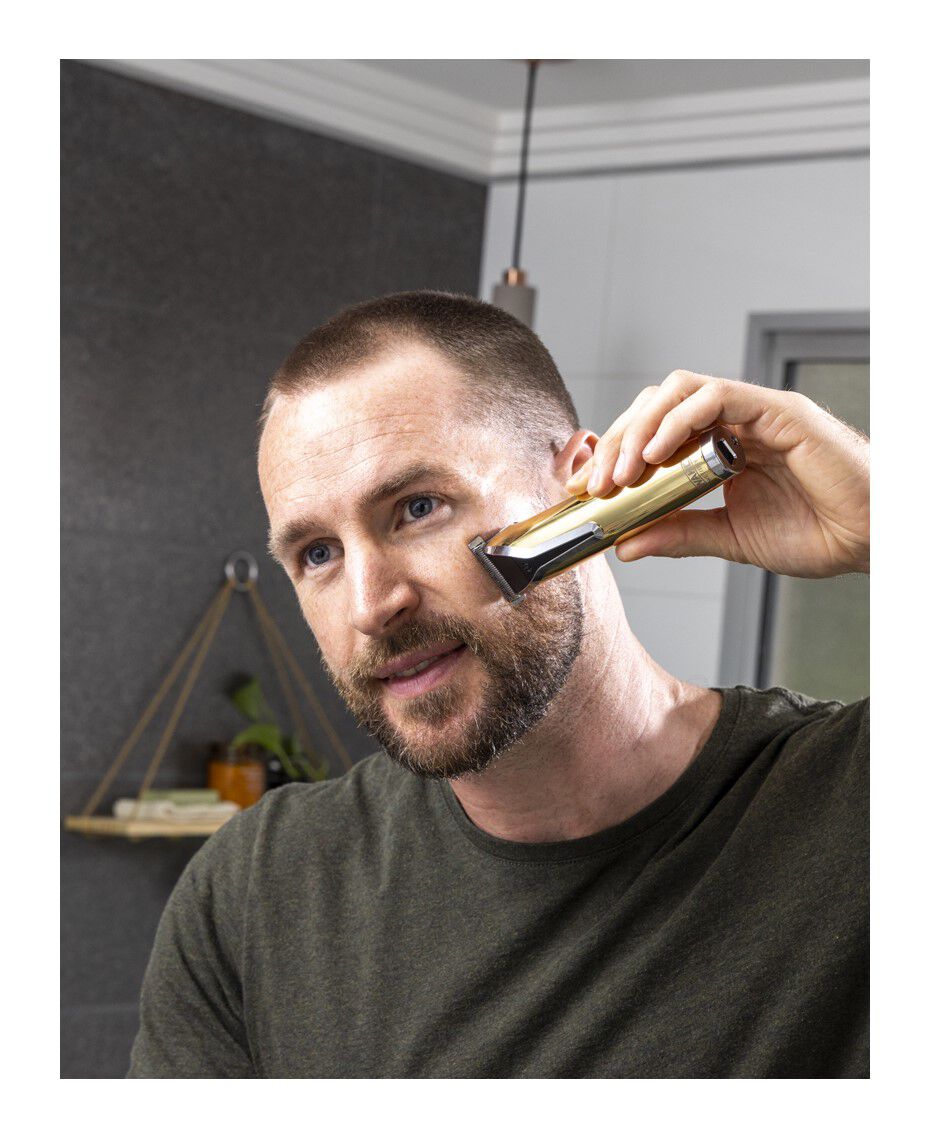 Wahl Waterproof LithiumIon 18K Stainless Steel Grooming Kit with Bonus Storage Case Gold