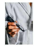 Hydro 5 Sensitive Razor with Blades Refill 3 Pack